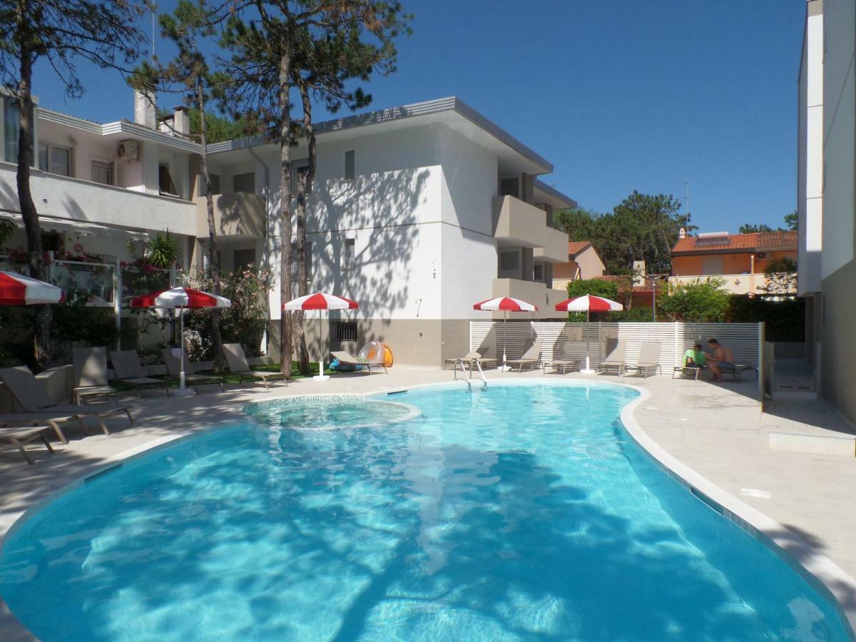 Residence Melograno Бибионе Экстерьер фото